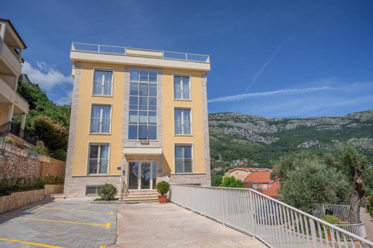 Apartments Bonazza Petrovac 外观 照片