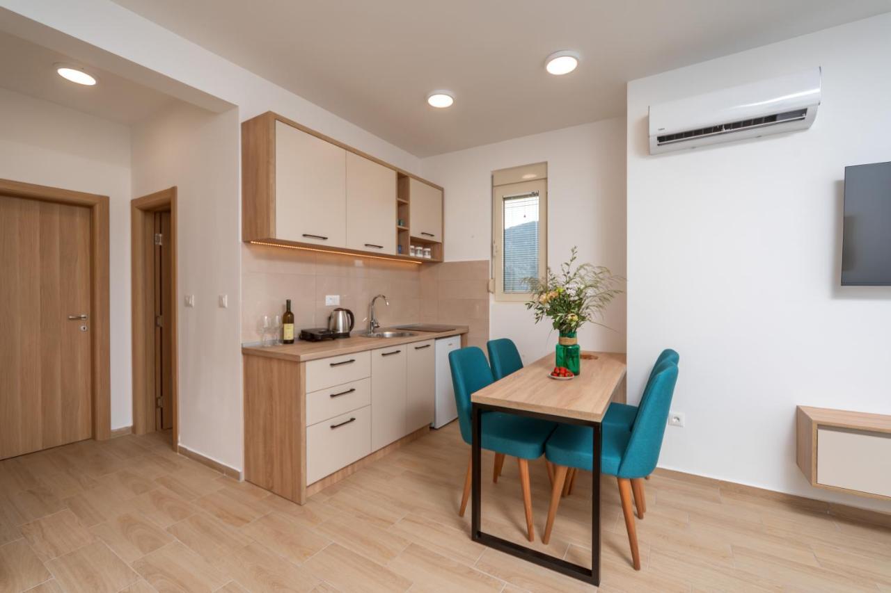Apartments Bonazza Petrovac 外观 照片
