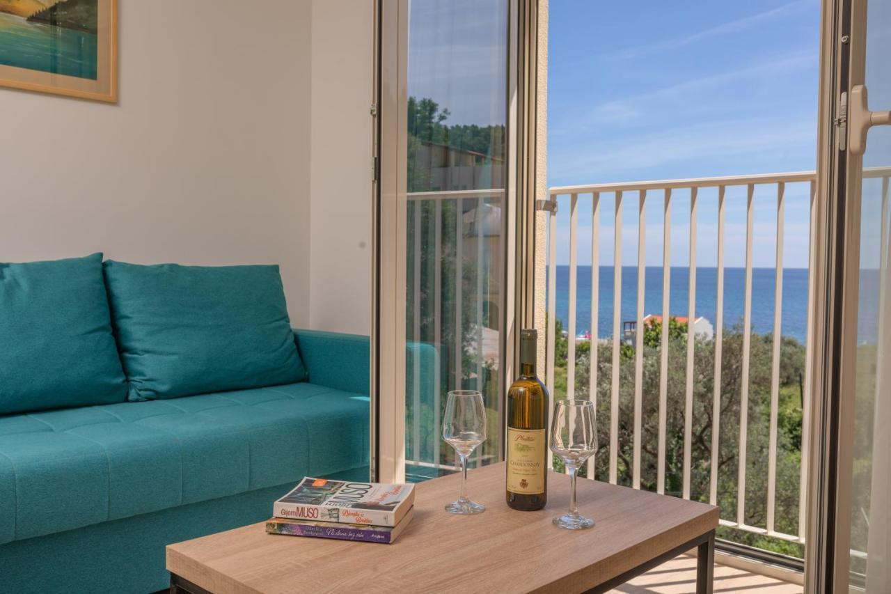 Apartments Bonazza Petrovac 外观 照片