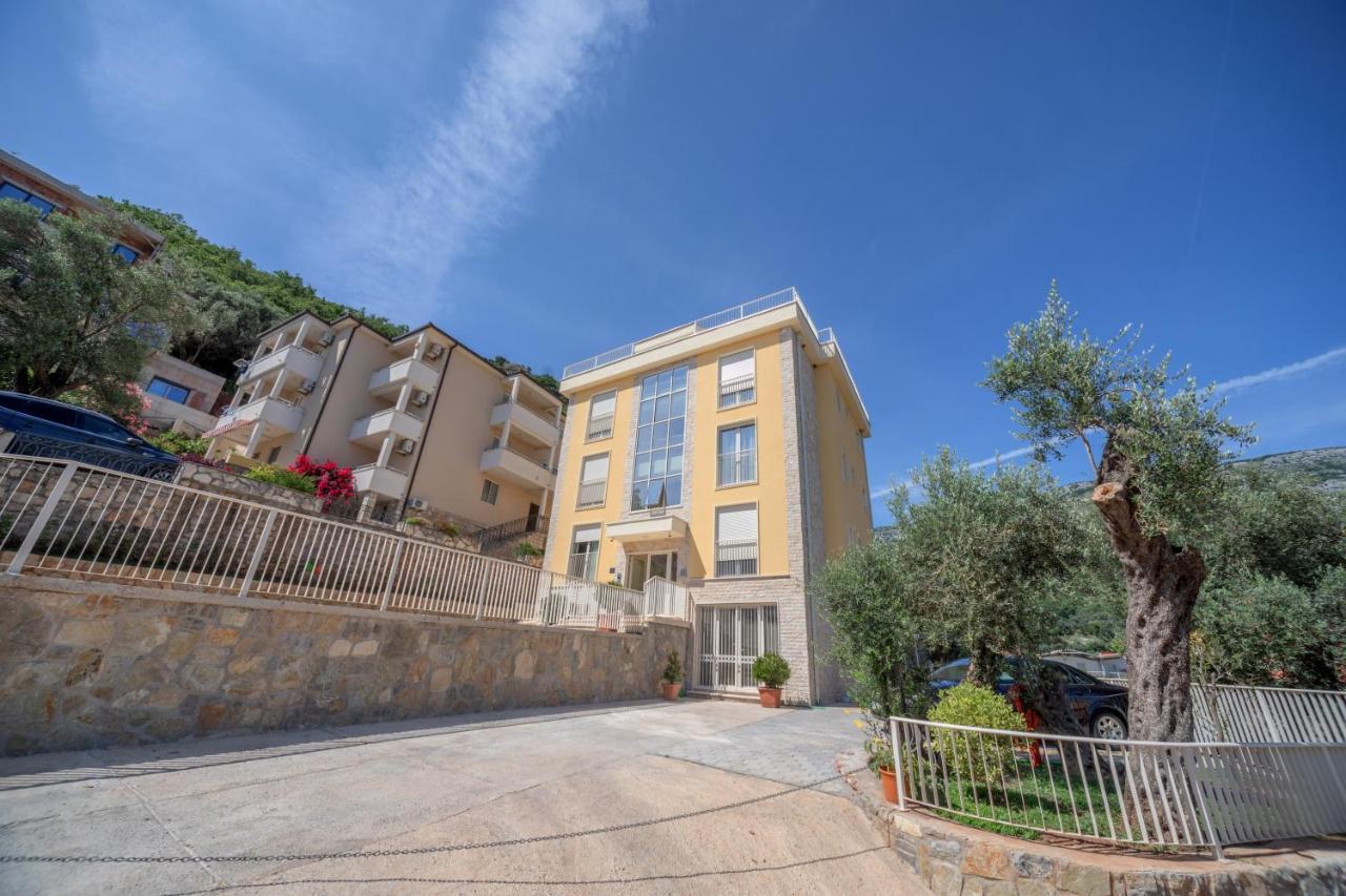Apartments Bonazza Petrovac 外观 照片