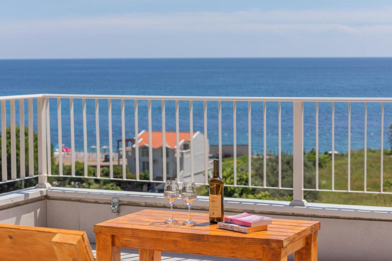 Apartments Bonazza Petrovac 外观 照片