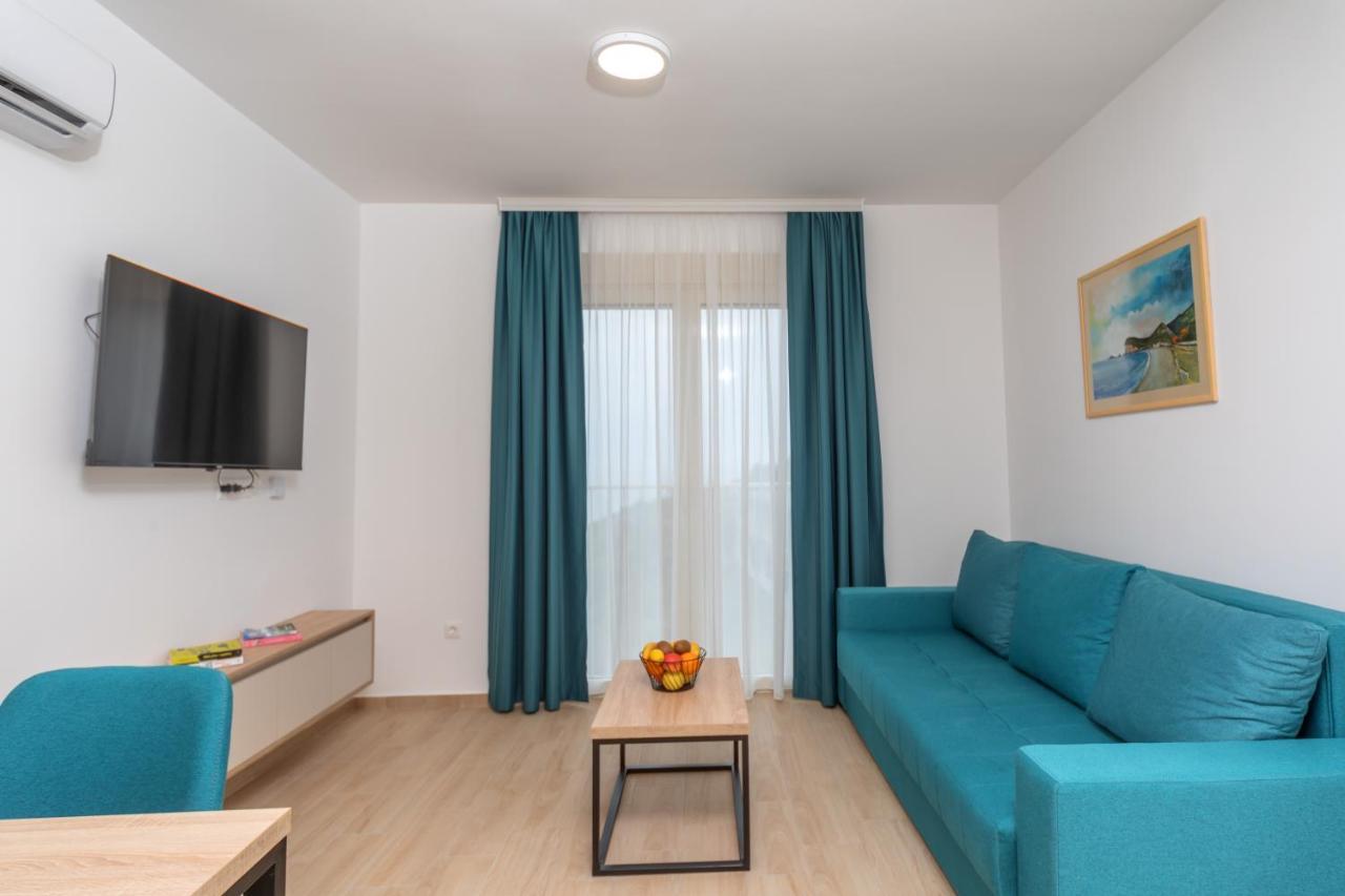 Apartments Bonazza Petrovac 外观 照片